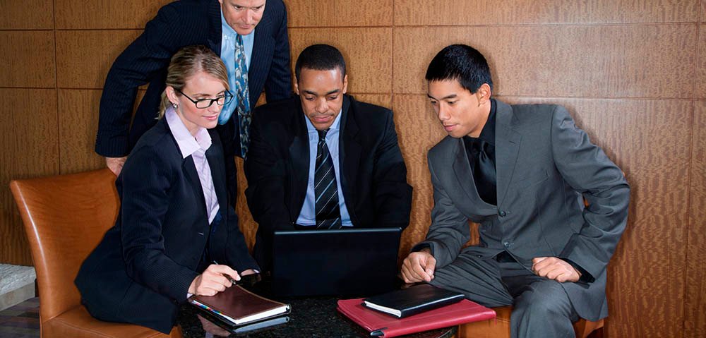 stockphotoscom-4120770 Lawyers and Computers-small