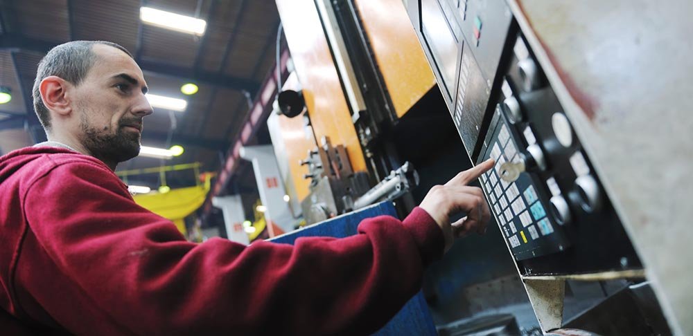 stockphotoscom-5547331 engineering people manofacturing industry-small